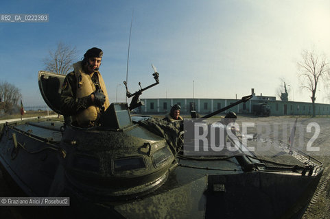 Venezia, 1984.Esercitazioni militari del Corpo dellesercito dei Lagunari. Esercito Guerra esercitazione lagunari.Venice, 1984. Drill of the Italian army amphibious assault soldiers, Corpo dei Lagunari  ©Graziano Arici/Rosebud2