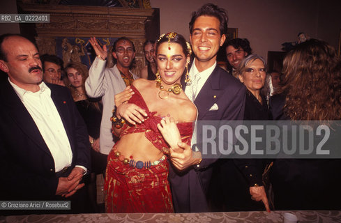 Venezia, 1986.Carnevale. Ballo della stampa a Palazzo Malipiero organizzato da Bruno Tosi. Carnevale Festa Stampa.Venice, 1986. Carnival of Venice. Press Party in the Palazzo Malipiero ©Graziano Arici/Rosebud2