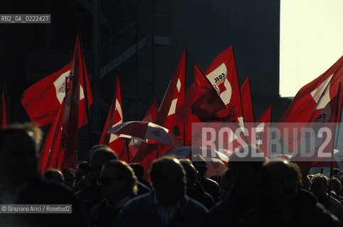- Portomarghera, Venezia, 1996.Operai del settore chimico in sciopero.Gli operai occupano lautostrada Ve-Pd. POLITICA manifestazione Sciopero lavoro operai autostrada.- Portomarghera, Venice,1996.Strike of the Workers of the chemical sector.Roadblock  ©Graziano Arici/Rosebud2