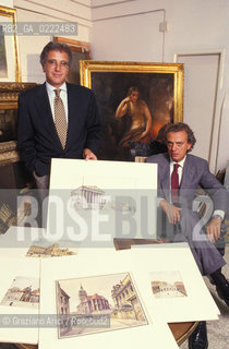 Trieste,1990.Asta degli acquarelli di Hitler. I proprietari della Casa dAste Furio Princivalli e Franco Deboni con gli acquarelli. Asta Hitler acquarelli.Trieste,1990.Auction of the Hitlers paintings water color .The homeowners Furio Princivalli e Franco Deboni with the painting water color ©Graziano Arici/Rosebud2