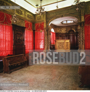 Nome:..SINAGOGA DELLA SANTA COMUNITÀ CANTON : INTERNO VERSO LA BIMÀ  ....Localizzazione:..VENEZIA / CANNAREGIO / CAMPO DEL GHETTO NOVO SINAGOGA DELLA SANTA COMUNITÀ CANTON / SCUOLA CANTON  ..VENICE / CANNAREGIO / CAMPO GHETTO NOVO  SYNAGOGUE OF THE SACRED COMMUNITY OF CANTON  / SCUOLA CANTON   ..Soggetto:..INTERNO VERSO LA BIMÀ  ..INTERIOR TOWARDS THE BIMAH  ..Cronologia:..SEC. XVI SECONDO QUARTO /1532   ..XVIth CENTURY  /1532   ..Autore:......Stile:..BAROCCO  ..BAROQUE   ..Editori Stampatori:......Committenza:..EBREI DI ORIGINE PROVENZALE DI RITO ASHKENAZITA  ..FRENCH ASHKENAZI JEWS   ..Materia e Tecnica:......Collocazione:......Note:......Riproduzione Fotografica:..Graziano Arici/Rosebud2  ....Copyright:..Graziano Arici/Rosebud2/  ....Data:..1994....Costo:..A....Key:..CHIESA   ..CHURCH ..