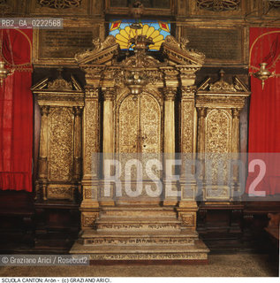 Nome:..SINAGOGA DELLA SANTA COMUNITÀ CANTON : ARON (ARCA SANTA)   ....Localizzazione:..VENEZIA / CANNAREGIO / CAMPO DEL GHETTO NOVO SINAGOGA DELLA SANTA COMUNITÀ CANTON / SCUOLA CANTON  ..VENICE / CANNAREGIO / CAMPO GHETTO NOVO  SYNAGOGUE OF THE SACRED COMMUNITY OF CANTON  / SCUOLA CANTON   ..Soggetto:..ARON (ARCA SANTA) ..AARON (HOLY ARK)  ..Cronologia:..SEC. XVIII SECONDA METÀ /1780 ca. ..XVIIth CENTURY / 1780 about  ..Autore:......Stile:..BAROCCO..BAROQUE   ..Editori Stampatori:......Committenza:..EBREI DI ORIGINE PROVENZALE DI RITO ASHKENAZITA  ..FRENCH ASHKENAZI JEWS   ..Materia e Tecnica:..LEGNO INTAGLIATO E DORATO  ..CARVED AND GILT WOOD  ..Collocazione:......Note:......Riproduzione Fotografica:..Graziano Arici/Rosebud2  ....Copyright:..Graziano Arici/Rosebud2/  ....Data:..1994....Costo:..A....Key:..CHIESA   ..CHURCH  ..