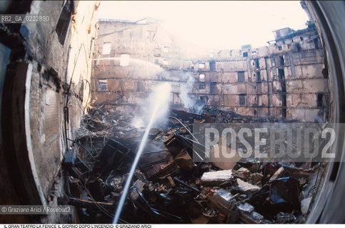 Caption: Nome: ..GRAN TEATRO LA FENICE..Descrizione: ..LA SALA GRANDE IL GIORNO DOPO LINCENDIO / VENEZIA..Credit: ..Graziano Arici/Rosebud2/..Costo: ..B..Nazione: ..ITALIA..Città: ..VENEZIA..Data: ..30/01/1996