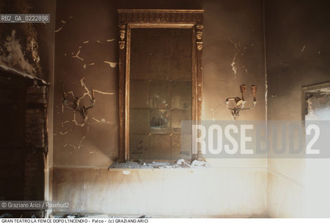 Nome: ..GRAN TEATRO LA FENICE..Descrizione: ..UN PALCO DOPO LINCENDIO / VENEZIA..Credit: ..Graziano Arici/Rosebud2/..Costo: ..A..Nazione: ..ITALIA..Città: ..VENEZIA..Data: ..FEBBRAIO 1996..