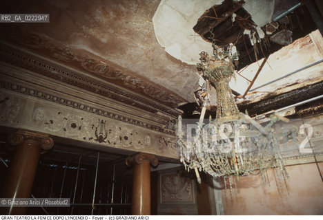 Nome: ..GRAN TEATRO LA FENICE..Descrizione: ..IL FOYER DOPO LINCENDIO / VENEZIA..Credit: ..Graziano Arici/Rosebud2/..Costo: ..A..Nazione: ..ITALIA..Città: ..VENEZIA..Data: ..1996..