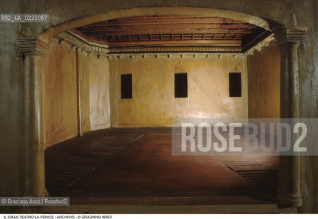 Caption: Nome: ..GRAN TEATRO LA FENICE..Descrizione: ..MODELLO DI GIANNANTONIO SELVA 1790 / VENEZIA..Credit: ..Graziano Arici/Rosebud2/..Costo: ..A..Nazione: ..ITALIA..Città: ..VENEZIA..Data: ..1985 c.a...La cessione dei diritti di questa immagine si intende per quanto di nostra competenza. Non comprende invece le eventuali spese  relative a diritti che potranno essere richiesti dagli Enti o persone fisiche cui appartengono eventualmente i soggetti  ripresi. Tali costi, ove necessari, e l’espletamento di qualsivoglia pratica di richiesta di concessione del permesso di pubblicazione sono esclusivamente a carico e a cura del soggetto acquirente di questa immagine.