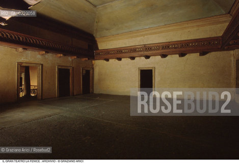 Caption: Nome: ..GRAN TEATRO LA FENICE..Descrizione: ..MODELLO DI GIANNANTONIO SELVA 1790 / VENEZIA..Credit: ..Graziano Arici/Rosebud2/..Costo: ..A..Nazione: ..ITALIA..Città: ..VENEZIA..Data: ..1985 c.a...La cessione dei diritti di questa immagine si intende per quanto di nostra competenza. Non comprende invece le eventuali spese  relative a diritti che potranno essere richiesti dagli Enti o persone fisiche cui appartengono eventualmente i soggetti  ripresi. Tali costi, ove necessari, e l’espletamento di qualsivoglia pratica di richiesta di concessione del permesso di pubblicazione sono esclusivamente a carico e a cura del soggetto acquirente di questa immagine.