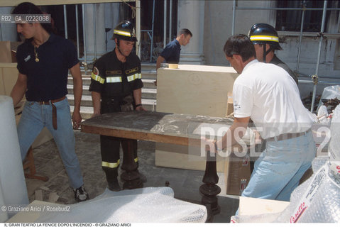 Caption: Nome: ..GRAN TEATRO LA FENICE..Descrizione: ..RECUPERO ARREDI DOPO LINCENDIO / VENEZIA..Credit: ..Graziano Arici/Rosebud2/..Costo: ..A..Nazione: ..ITALIA..Città: ..VENEZIA..Data: ..1996
