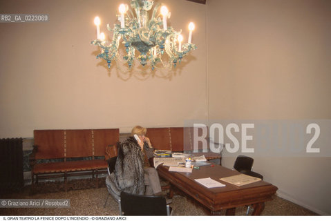 Caption: Nome: ..GRAN TEATRO LA FENICE..Descrizione: ..SISTEMAZIONE PREVVISORIA DEGLI UFFICI DOPO LINCENDIO / VENEZIA..Credit: ..Graziano Arici/Rosebud2/..Costo: ..A..Nazione: ..ITALIA..Città: ..VENEZIA..Data: ..FEBBRAIO 1996