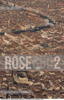 Caption: Nome: ..GRAN TEATRO LA FENICE..Descrizione: ..DOPO LINCENDIO / VENEZIA..Credit: ..Graziano Arici/Rosebud2/..Costo: ..A..Nazione: ..ITALIA..Città: ..VENEZIA..Data: ..31/01/1996