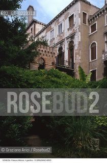 Localizzazione:..VENEZIA / S. POLO..Oggetto:..Soggetto:..PALAZZO ALBRIZZI GIARDINO..Cronologia: ..XVI XVII XVIII SECOLO..Definizione Culturale:..   Autore: ..   Stile:..   Editori/Stampatori:..   Committenza:..Materia e Tecnica:..Collocazione:..Note:..PALAZZI..Riproduzione Fotografica:..Graziano Arici/Rosebud2 .Copyright:..Graziano Arici/Rosebud2 .Data:..1998..Costo:..A..