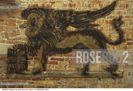 Localizzazione:..VENEZIA / CANNAREGIO..Oggetto:..Soggetto:..PALAZZO SORANZO VAN AXEL / LEONE DI S. MARCO..Cronologia: ....Definizione Culturale:..   Autore: ..   Stile: ..   Editori/Stampatori:..   Committenza:..Materia e Tecnica:..Collocazione:..Note:..PALAZZI..Riproduzione Fotografica:..Graziano Arici/Rosebud2 .Copyright:..Graziano Arici/Rosebud2 .Data:..1995..Costo:..A..