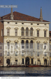 Localizzazione:..VENEZIA / DORSODURO..Oggetto:..Soggetto:..PALAZZO BALBI / REGIONE VENETO..Cronologia: ..XVI SECOLO..Definizione Culturale:..   Autore: ALESSANDRO VITTORIA..   Stile: BAROCCO..   Editori/Stampatori:..   Committenza:..Materia e Tecnica:..Collocazione:..Note:..PALAZZI..Riproduzione Fotografica:..Graziano Arici/Rosebud2 .Copyright:..Graziano Arici/Rosebud2 .Data:..1998..Costo:..A..