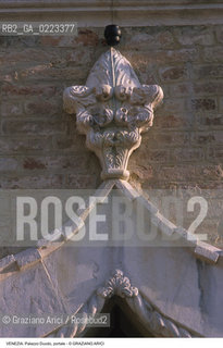 Localizzazione:..VENEZIA / S. MARCO..Oggetto:..Soggetto:..PALAZZO DUODO PORTALE..Cronologia: ..XV SECOLO..Definizione Culturale:..   Autore: ..   Stile:..   Editori/Stampatori:..   Committenza:..Materia e Tecnica:..Collocazione:..Note:..PALAZZI..Riproduzione Fotografica:..Graziano Arici/Rosebud2 .Copyright:..Graziano Arici/Rosebud2 .Data:..1998..Costo:..A..