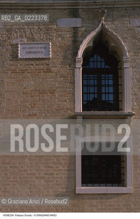 Localizzazione:..VENEZIA / S. MARCO..Oggetto:..Soggetto:..PALAZZO DUODO LAPIDE A DOMENICO CIMAROSA..Cronologia: ..XV SECOLO..Definizione Culturale:..   Autore: ..   Stile:..   Editori/Stampatori:..   Committenza:..Materia e Tecnica:..Collocazione:..Note:..PALAZZI..Riproduzione Fotografica:..Graziano Arici/Rosebud2 .Copyright:..Graziano Arici/Rosebud2 .Data:..1998..Costo:..A..