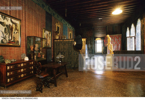 Localizzazione:..VENEZIA / S. MARCO..Oggetto:..Soggetto:..PALAZZO PESARO DEGLI ORFEI / MUSEO FORTUNY..Cronologia: ..XV SECOLO..Definizione Culturale:..   Autore: ..   Stile:..   Editori/Stampatori:..   Committenza:..Materia e Tecnica:..Collocazione:..Note:..PALAZZI / MUSEI..Riproduzione Fotografica:..Graziano Arici/Rosebud2 .Copyright:..Graziano Arici/Rosebud2 .Data:..1998..Costo:..A..