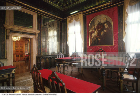 Localizzazione:..VENEZIA / S. MARCO..Oggetto:..Soggetto:..PALAZZO LOREDAN / ISTITUTO VENETO DI SCIENZE, LETTERE E ARTI / SALA DEL SENATO ACCADEMICO..Cronologia: ....Definizione Culturale:..   Autore: ..   Stile: ..   Editori/Stampatori:..   Committenza:..Materia e Tecnica:..Collocazione:..Note:..PALAZZI BIBLIOTECHE..Riproduzione Fotografica:..Graziano Arici/Rosebud2 .Copyright:..Graziano Arici/Rosebud2 .Data:..1998..Costo:..A..