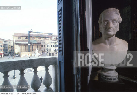 Localizzazione:..VENEZIA / S. MARCO..Oggetto:..Soggetto:..PALAZZO LOREDAN / ISTITUTO VENETO DI SCIENZE, LETTERE E ARTI ..Cronologia: ....Definizione Culturale:..   Autore: ..   Stile: ..   Editori/Stampatori:..   Committenza:..Materia e Tecnica:..Collocazione:..Note:..PALAZZI BIBLIOTECHE..Riproduzione Fotografica:..Graziano Arici/Rosebud2 .Copyright:..Graziano Arici/Rosebud2 .Data:..1998..Costo:..A..