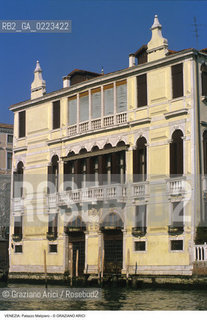 Localizzazione:..VENEZIA / S. MARCO..Oggetto:..Soggetto:..PALAZZO MALIPIERO..Cronologia: ..XVII SECOLO..Definizione Culturale:..   Autore: BALDASSARE LONGHENA..   Stile: ..   Editori/Stampatori:..   Committenza:..Materia e Tecnica:..Collocazione:..Note:..PALAZZI..Riproduzione Fotografica:..Graziano Arici/Rosebud2 .Copyright:..Graziano Arici/Rosebud2 .Data:..1998..Costo:..A..