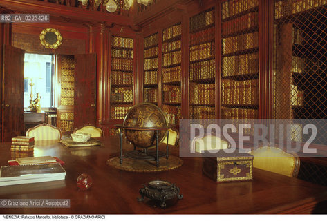 Localizzazione:..VENEZIA / S. MARCO..Oggetto:..Soggetto:..PALAZZO MARCELLO / BIBLIOTECA..Cronologia: ..XVII XVIII SEC..Definizione Culturale: ..   Autore: ..   Stile: ..   Editori/Stampatori:..   Committenza:..Materia e Tecnica:..Collocazione:..Note:..PALAZZI..Riproduzione Fotografica:..Graziano Arici/Rosebud2 .Copyright:..Graziano Arici/Rosebud2 .Data:..1998..Costo:..A..