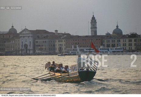 Localizzazione:..VENEZIA / S. MARCO..Oggetto:..Soggetto:..REGATA DELLE QUATTRO REPUBBLICHE MARINARE GALEONE BACINO SAN MARCO..Cronologia: ..Definizione Culturale:..   Autore: ..   Stile: ..   Editori/Stampatori:..   Committenza:..Materia e Tecnica:..Collocazione:..Note:..REGATE..Riproduzione Fotografica:..Copyright:..Graziano Arici/Rosebud2 .Data:..1994..Costo:..A