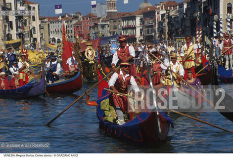 Localizzazione:..VENEZIA..Oggetto:..Soggetto:..REGATA STORICA CORTEO STORICO CANAL GRANDE..Cronologia: ..Definizione Culturale:..   Autore: ..   Stile: ..   Editori/Stampatori:..   Committenza:..Materia e Tecnica:..Collocazione:..Note:..REGATE..Riproduzione Fotografica:..Copyright:..Graziano Arici/Rosebud2 .Data:..1996..Costo:..A