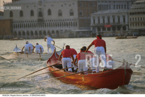 Localizzazione:..VENEZIA..Oggetto:..Soggetto:..REGATA STORICA CAORLINE..Cronologia: ..Definizione Culturale:..   Autore: ..   Stile: ..   Editori/Stampatori:..   Committenza:..Materia e Tecnica:..Collocazione:..Note:..REGATE..Riproduzione Fotografica:..Copyright:..Graziano Arici/Rosebud2 .Data:..1996..Costo:..A