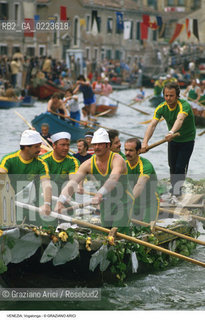 Localizzazione:..VENEZIA / CANNAREGIO..Oggetto:..Soggetto:..VOGALONGA RIO DI CANNAREGIO BARCHE..Cronologia: ..Definizione Culturale:..   Autore: ..   Stile: ..   Editori/Stampatori:..   Committenza:..Materia e Tecnica:..Collocazione:..Note:..REGATE..Riproduzione Fotografica:..Copyright:..Graziano Arici/Rosebud2 .Data:..1996..Costo:..A