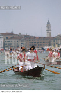 Localizzazione:..VENEZIA / S. MARCO..Oggetto:..Soggetto:..VOGALONGA BARCHE BACINO SAN MARCO..Cronologia: ..Definizione Culturale:..   Autore: ..   Stile: ..   Editori/Stampatori:..   Committenza:..Materia e Tecnica:..Collocazione:..Note:..REGATE..Riproduzione Fotografica:..Copyright:..Graziano Arici/Rosebud2 .Data:..1996..Costo:..A