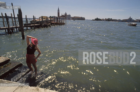 TURISTI IN PIAZZA SAN MARCO A VENEZIA - © 2002 Graziano Arici/Rosebud2