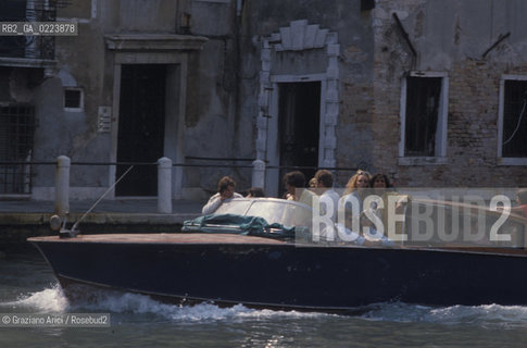 TURISTI IN PIAZZA SAN MARCO A VENEZIA - © 2002 Graziano Arici/Rosebud2 / MOTOSCAFO / TAXI