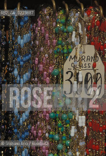 COLLANE PER  IN PIAZZA SAN MARCO A VENEZIA - © 2002 Graziano Arici/Rosebud2 / KITSCH
