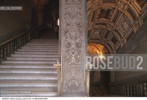 Localizzazione:..VENEZIA / S. MARCO..Oggetto:..Soggetto:..PALAZZO DUCALE / SCALA D ORO..Cronologia: ..XVI SEC..Definizione Culturale:..   Autore: JACOPO SANSOVINO..SCARPAGNINO..ALESSANDRO VITTORIA (STUCCHI)..   Stile: ..   Editori/Stampatori:..   Committenza:..Materia e Tecnica:..Collocazione:..Note:....Riproduzione Fotografica:..Graziano Arici/Rosebud2 .Copyright:..Graziano Arici/Rosebud2 .Data:..1997..Costo:..A..