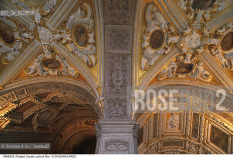 Localizzazione:..VENEZIA / S. MARCO..Oggetto:..Soggetto:..PALAZZO DUCALE / SCALA D ORO..Cronologia: ..XVI SEC..Definizione Culturale:..   Autore: JACOPO SANSOVINO..SCARPAGNINO..ALESSANDRO VITTORIA (STUCCHI)..   Stile: ..   Editori/Stampatori:..   Committenza:..Materia e Tecnica:..Collocazione:..Note:....Riproduzione Fotografica:..Graziano Arici/Rosebud2 .Copyright:..Graziano Arici/Rosebud2 .Data:..1997..Costo:..A..