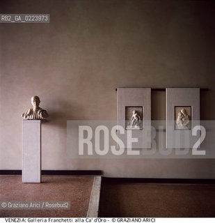 Localizzazione:..VENEZIA / CANNAREGIO..Oggetto:..Soggetto:..CA D ORO / GALLERIA FRANCHETTI / SALE..Cronologia: ..Definizione Culturale:..   Autore:   ..   Stile: ..   Editori/Stampatori: ..   Committenza: ..Materia e Tecnica:..Collocazione:..Note:..PALAZZI MUSEI ..Riproduzione Fotografica:..Copyright:..Graziano Arici/Rosebud2 .Data:..1995..Costo:..A