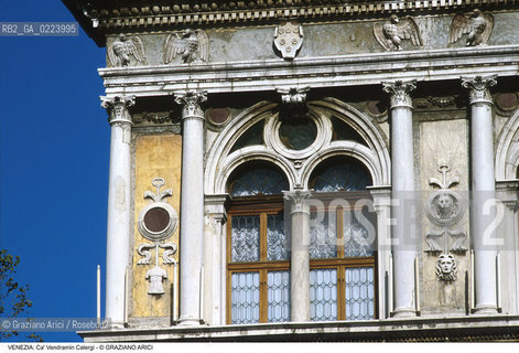 Localizzazione:..VENEZIA / CANNAREGIO..Oggetto:..Soggetto:..CA VENDRAMIN CALERGI BIFORA / CASINO MUNICIPALE / RICHARD WAGNER..Cronologia: ..XVII SECOLO..Definizione Culturale:..   Autore: MAURO CODUSSI..   Stile: RINASCIMENTO..   Editori/Stampatori:..   Committenza:..Materia e Tecnica:..Collocazione:..Note:..PALAZZI..Riproduzione Fotografica:..Graziano Arici/Rosebud2 .Copyright:..Graziano Arici/Rosebud2 .Data:..1995..Costo:..A..