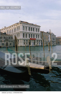 Localizzazione:..VENEZIA / S. CROCE..Oggetto:..Soggetto:..CA  PESARO / MUSEO D ARTE MODERNA..Cronologia: ..XVII SECOLO..Definizione Culturale:..   Autore: BALDASSARE LONGHENA, ANTONIO GASPARI..   Stile: BAROCCO..   Editori/Stampatori:..   Committenza:..Materia e Tecnica:..Collocazione:..Note:..PALAZZI / MUSEI..Riproduzione Fotografica:..Graziano Arici/Rosebud2 .Copyright:..Graziano Arici/Rosebud2 .Data:..1998..Costo:..A..