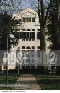 Localizzazione:..VENEZIA / CANNAREGIO..Oggetto:..Soggetto:..PALAZZO SAVORGNAN / GIARDINO ISTITUTO TECNICO PER IL TURISMO..Cronologia: ..XVII SEC..Definizione Culturale:..   Autore: GIUSEPPE SARDI..   Stile: ..   Editori/Stampatori:..   Committenza:..Materia e Tecnica:..Collocazione:..Note:..PALAZZI..Riproduzione Fotografica:..Graziano Arici/Rosebud2 .Copyright:..Graziano Arici/Rosebud2 .Data:..1998..Costo:..A..