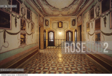 Localizzazione:..VENEZIA / S. MARCO..Oggetto:..Soggetto:..CASINO VENIER / RIDOTTO DELLA PROCURATORESSA VENIER..Cronologia: ..XVIII SECOLO..Definizione Culturale:..   Autore: ..   Stile:..   Editori/Stampatori:..   Committenza:..Materia e Tecnica:..Collocazione:..Note:..PALAZZI..Riproduzione Fotografica:..Graziano Arici/Rosebud2 .Copyright:..Graziano Arici/Rosebud2 .Data:..1995..Costo:..A..