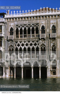 Localizzazione:..VENEZIA / CANNAREGIO..Oggetto:..Soggetto:..CA  D ORO..Cronologia: ..XV SECOLO..Definizione Culturale:..   Autore: MATTEO RAVERTI GIOVANNI E BARTOLOMEO BON..   Stile: GOTICO..   Editori/Stampatori:..   Committenza:..Materia e Tecnica:..Collocazione:..Note:..PALAZZI / RESTAURO XIX SEC G.B. MEDUNA..Riproduzione Fotografica:..Graziano Arici/Rosebud2 .Copyright:..Graziano Arici/Rosebud2 .Data:..1998..Costo:..A..