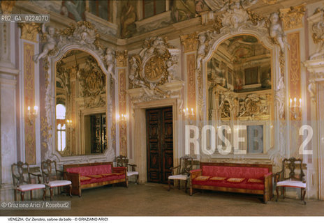 Localizzazione:..VENEZIA / DORSODURO..Oggetto:..Soggetto:..CA ZENOBIO SALONE DA BALLO..Cronologia: XVII XVIII SEC  ..Definizione Culturale:..   Autore: LOUIS DORIGNY STUCCHI E AFFRESCHI..   Stile: BAROCCO..   Editori/Stampatori:..   Committenza:..Materia e Tecnica:..Collocazione:..Note:..PALAZZI ARMENI MECHITARISTI..Riproduzione Fotografica:..Copyright:..Graziano Arici/Rosebud2 .Data:..1996..Costo:..A
