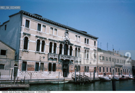 Localizzazione:..VENEZIA / ISOLA DI MURANO..Oggetto:..Soggetto:..PALAZZO GIUSTINIAN MUSEO DELL ARTE VETRARIA..Cronologia: ..XVII SECOLO..Definizione Culturale:..   Autore: ..   Stile: ....   Editori/Stampatori:..   Committenza:..Materia e Tecnica:..Collocazione:..Note:..MURANO BURANO TORCELLO PALAZZI MUSEI..Riproduzione Fotografica:..Graziano Arici/Rosebud2 .Copyright:..Graziano Arici/Rosebud2 .Data:..1990..Costo:..A..