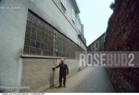 Localizzazione:..VENEZIA / ISOLA DI MURANO..Oggetto:..Soggetto:..FORNACI FABBRICHE..Cronologia: ....Definizione Culturale:..   Autore: ..   Stile: ....   Editori/Stampatori:..   Committenza:..Materia e Tecnica:..Collocazione:..Note:..MURANO BURANO TORCELLO..Riproduzione Fotografica:..Graziano Arici/Rosebud2 .Copyright:..Graziano Arici/Rosebud2 .Data:..1995..Costo:..A..