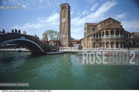 Localizzazione:..VENEZIA / ISOLA DI MURANO..Oggetto:..Soggetto:..BASILICA DI SS. MARIA E DONATO ..Cronologia: ..XII SECOLO..Definizione Culturale:..   Autore: ..   Stile: ..VENETO BIZANTINO..   Editori/Stampatori:..   Committenza:..Materia e Tecnica:..Collocazione:..Note:..MURANO BURANO TORCELLO CHIESA DUOMO..Riproduzione Fotografica:..Graziano Arici/Rosebud2 .Copyright:..Graziano Arici/Rosebud2 .Data:..1995..Costo:..A..