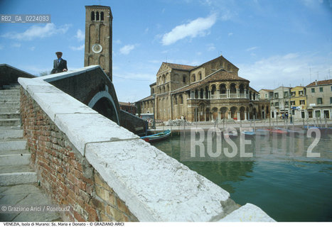 Localizzazione:..VENEZIA / ISOLA DI MURANO..Oggetto:..Soggetto:..BASILICA DI SS. MARIA E DONATO ..Cronologia: ..XII SECOLO..Definizione Culturale:..   Autore: ..   Stile: ..VENETO BIZANTINO..   Editori/Stampatori:..   Committenza:..Materia e Tecnica:..Collocazione:..Note:..MURANO BURANO TORCELLO CHIESA DUOMO..Riproduzione Fotografica:..Graziano Arici/Rosebud2 .Copyright:..Graziano Arici/Rosebud2 .Data:..1995..Costo:..A..
