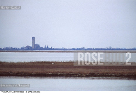 Localizzazione:..VENEZIA / ISOLA DI TORCELLO..Oggetto:..Soggetto:..LAGUNA BARENE SKYLINE..Cronologia: ....Definizione Culturale:..   Autore: ..   Stile: ....   Editori/Stampatori:..   Committenza:..Materia e Tecnica:....Collocazione:..Note:.. MURANO BURANO TORCELLO..Riproduzione Fotografica:..Graziano Arici/Rosebud2 .Copyright:..Graziano Arici/Rosebud2 .Data:..1985..Costo:..A..