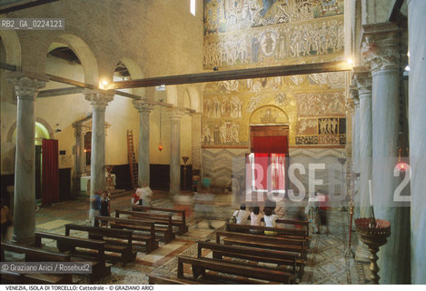 Localizzazione:..VENEZIA / ISOLA DI TORCELLO..Oggetto:..Soggetto:..CATTEDRALE DI S. MARIA ASSUNTA / MOSAICO GIUDIZIO UNIVERSALE..Cronologia: ..XI SECOLO..Definizione Culturale:..   Autore: ..   Stile: ..ROMANICO..   Editori/Stampatori:..   Committenza:..Materia e Tecnica:....Collocazione:..Note:..CHIESA MURANO BURANO TORCELLO..Riproduzione Fotografica:..Graziano Arici/Rosebud2 .Copyright:..Graziano Arici/Rosebud2 .Data:..1995..Costo:..A..