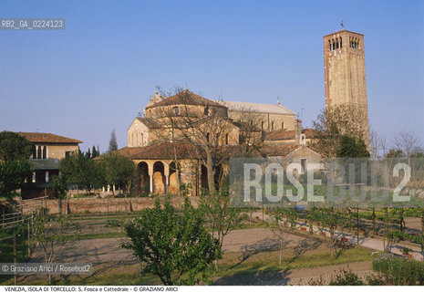 Localizzazione:..VENEZIA / ISOLA DI TORCELLO..Oggetto:..Soggetto:..S. Fosca E CATTEDRALE S. MARIA ASSUNTA / ORTI..Cronologia: ..Definizione Culturale:..   Autore: ..   Stile: ..   Editori/Stampatori:..   Committenza:..Materia e Tecnica:..Collocazione:..Note:..CHIESA MURANO BURANO TORCELLO..Riproduzione Fotografica:..Graziano Arici/Rosebud2 .Copyright:..Graziano Arici/Rosebud2 .Data:..1995..Costo:..A..