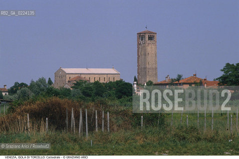 Localizzazione:..VENEZIA / ISOLA DI TORCELLO..Oggetto:..Soggetto:..CATTEDRALE S. MARIA ASSUNTA / ORTI..Cronologia: ..Definizione Culturale:..   Autore: ..   Stile: ..   Editori/Stampatori:..   Committenza:..Materia e Tecnica:..Collocazione:..Note:..CHIESA MURANO BURANO TORCELLO..Riproduzione Fotografica:..Graziano Arici/Rosebud2 .Copyright:..Graziano Arici/Rosebud2 .Data:..1987..Costo:..A..