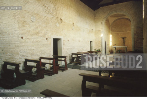 Localizzazione:..VENEZIA / ISOLA DI S. FRANCESCO DEL DESERTO..Oggetto:..Soggetto:..CHIESA INTERNO..Cronologia: ....Definizione Culturale:..   Autore: ..   Stile: ..   Editori/Stampatori:..   Committenza:..Materia e Tecnica:..Collocazione:..Note:..MURANO BURANO TORCELLO..Riproduzione Fotografica:..Graziano Arici/Rosebud2 .Copyright:..Graziano Arici/Rosebud2 .Data:..1995..Costo:..A..